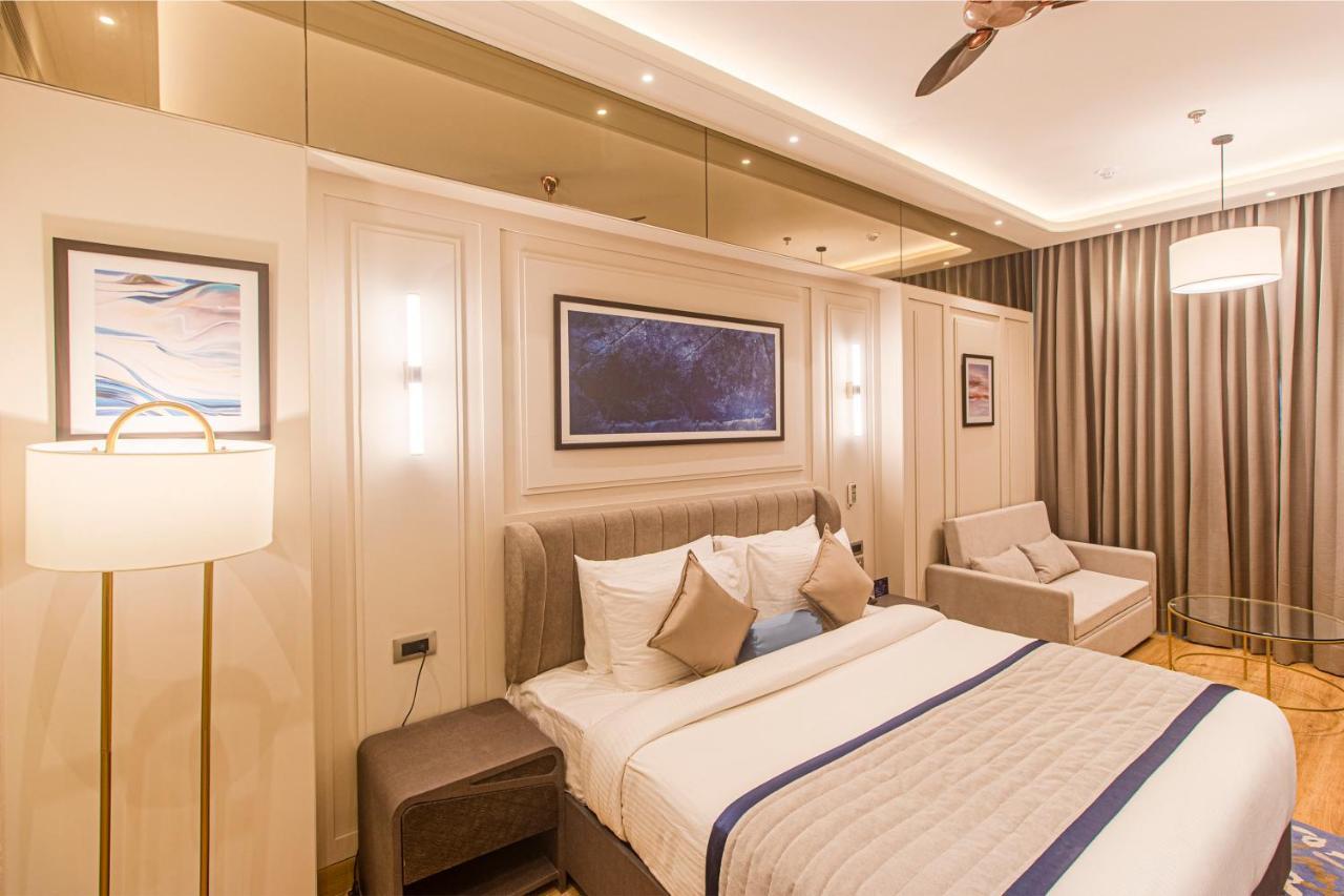 The Cove Wing Hotel Panchkula Exterior photo